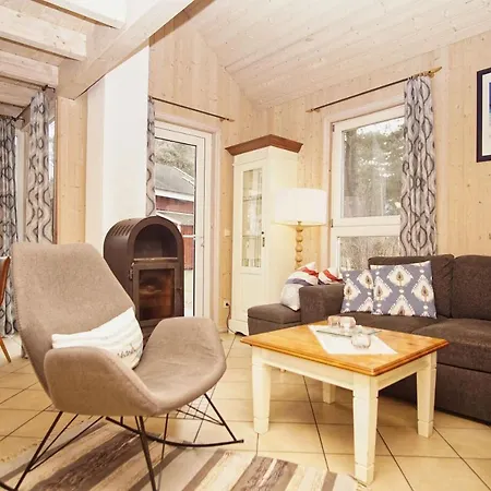 Strandnahes Ferienhaus Mit Kamin Und Terrasse - Ferienhaus Seerobbe Casa vacanze Baabe