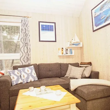Strandnahes Ferienhaus Mit Kamin Und Terrasse - Ferienhaus Seerobbe Baabe
