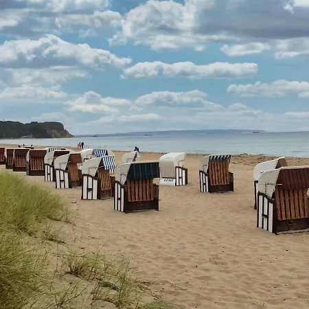 Strandnahes Ferienhaus Mit Kamin Und Terrasse - Ferienhaus Seerobbe Casa vacanze Baabe
