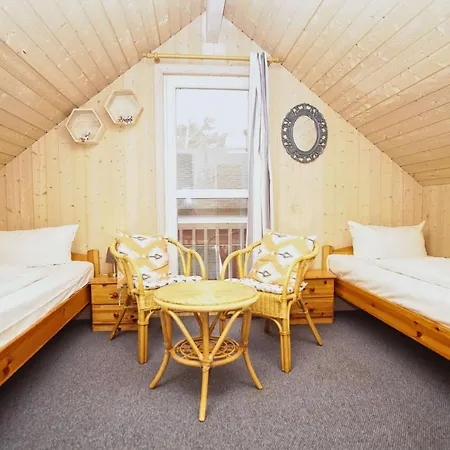 Casa vacanze Strandnahes Ferienhaus Mit Kamin Und Terrasse - Ferienhaus Seerobbe *